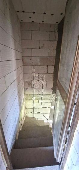Casa 6 camere 220 mp-teren 973 mp-balcon-garaj-Prundu Bargaului