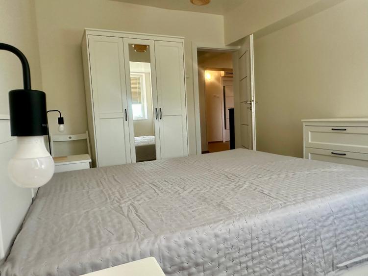 Apartament 3 camere de inchiriat Centru