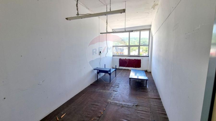 Spatiu comercial 370 mp | Vasile Lucaciu Baia Mare | 3 €/mp
