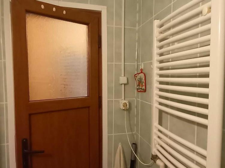Apartament 2 camere semi, zona foarte buna,IRUC
