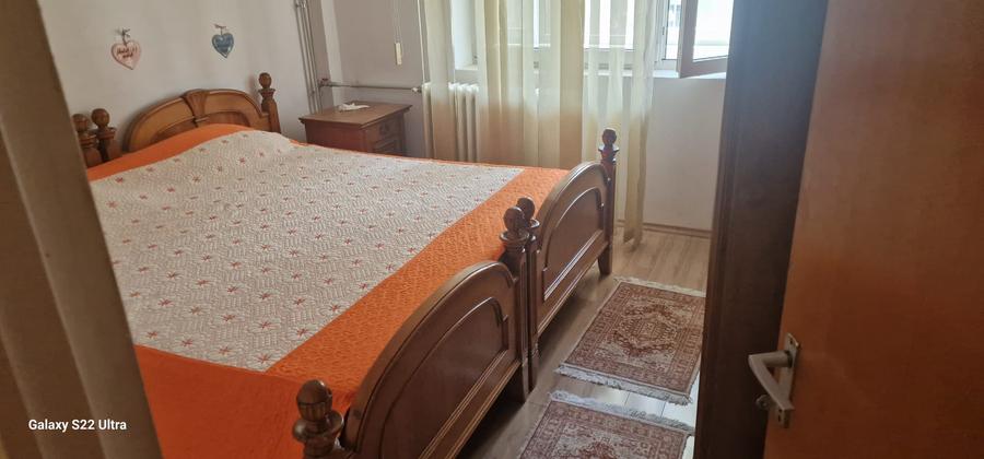 Apartament 2 camere, 1 Mai