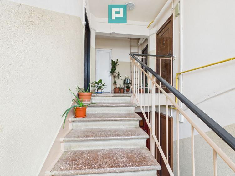 Apartament cu 3 camere complet mobilat și utilat