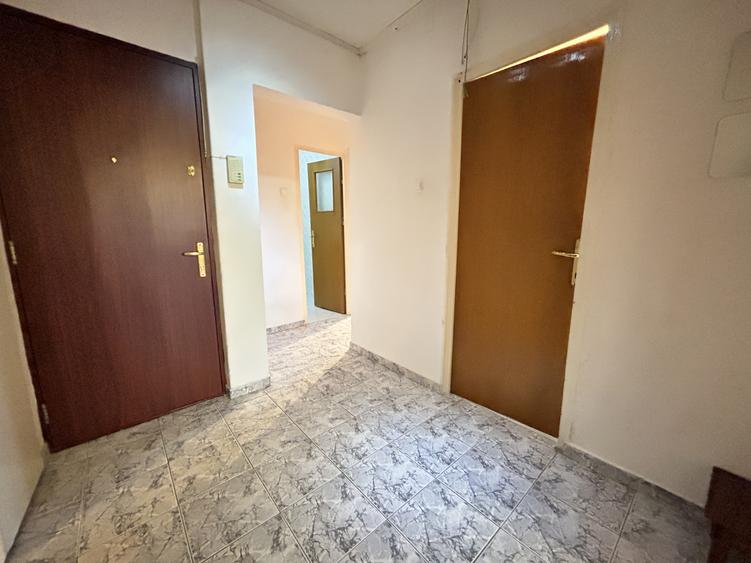 Apartament 3 Camere Titan/Costin Georgian