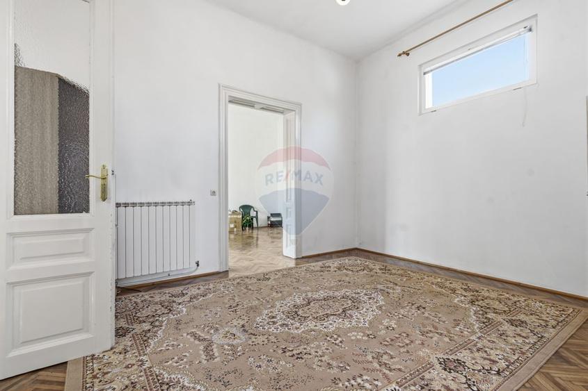 Apartament 4 camere 113 m² utili Piata Catedralei- Alexandru Gavra
