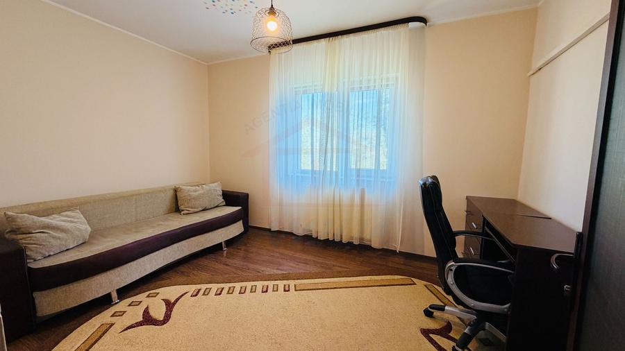 Vand apartament 3 camere IC Frimu in IFR, strada Nae Leonard, Bloc R