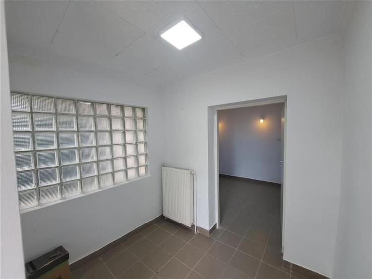 Spatiu birouri, 50 mp utili, situat in zona Semicentrala!