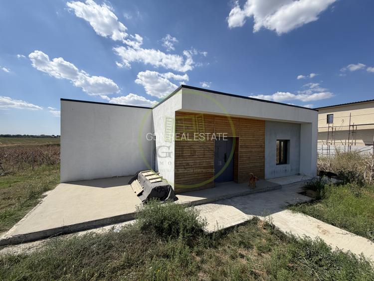 Casa parter, 78.5mp utili, 343 mp teren, Preajba, zona Selgros - 2