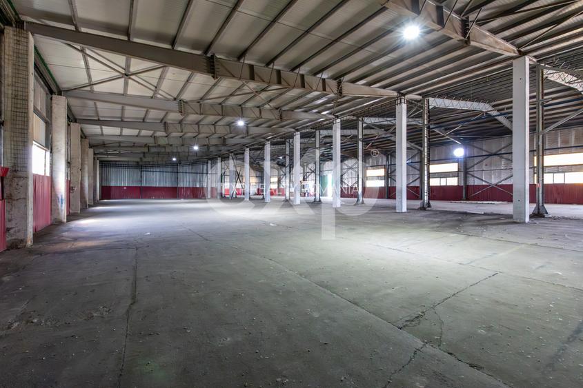 DE ÎNCHIRIAT | Hale metalice alipite – 3.028 mp utili | Calea Moinești - 13
