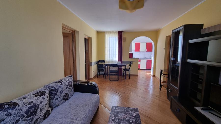 Apartament 3 camere centru 92000 Euro