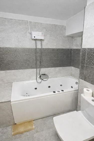 Apartament 3 camere bdul Unirii, bloc monolit 1996, Pta Alba Iulia, vedere mixta