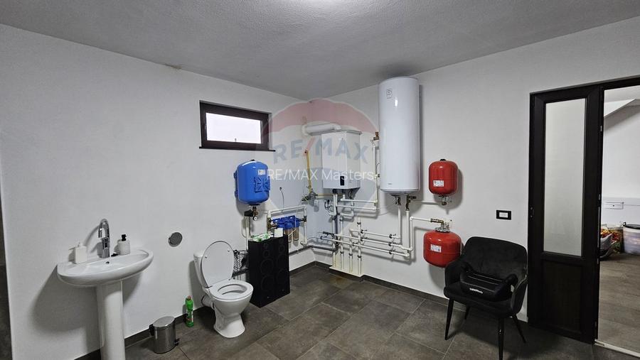 Casă / Vilă de lux, Moara Nica, Suceava - 33