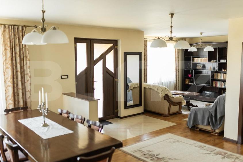 Casă de vanzare, cu 6 camere, 379 mp, zona Oarda de Sus