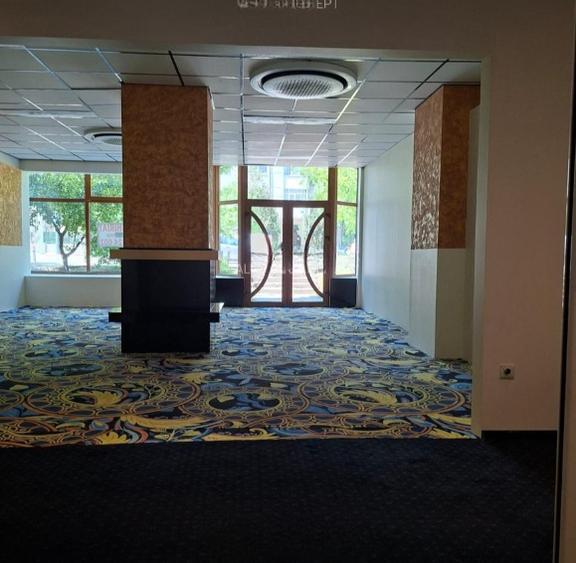 Soveja, spatiu comercial 70 mp., 2 cai de acces