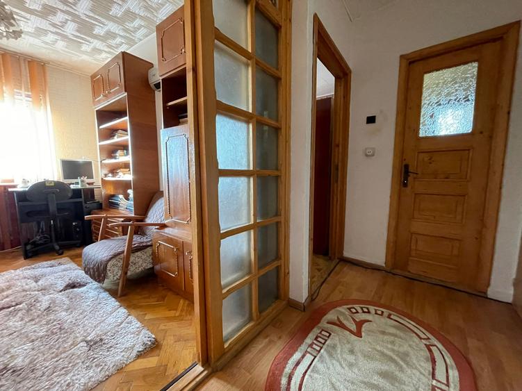 Apartament 4 camere, decomandat, zona Pacurari - Esplanada, Iasi