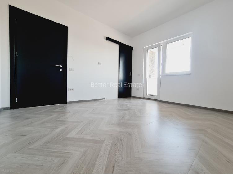Casă modernă de vânzare individuală | 4 camere | Ansamblu -teren 476 mp | Asfalt - 12