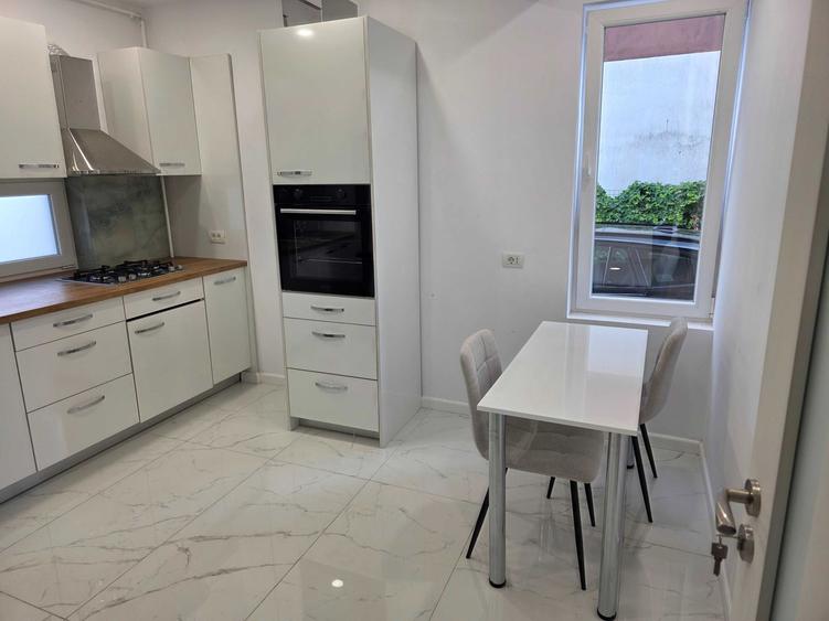 Corbeanca: Vila din Laguna Albastră își deschide ușile pentru prima dată