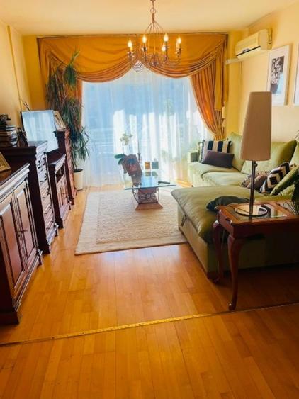 PROPRIETAR, Decebal stradal, 3 camere, 82 mp, etaj 6, 2 băi, 2 balcoane