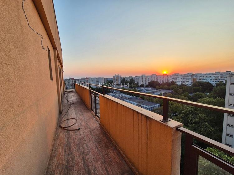 Penthouse 104,97 mp + 192,81 mp terase - piata Sudului