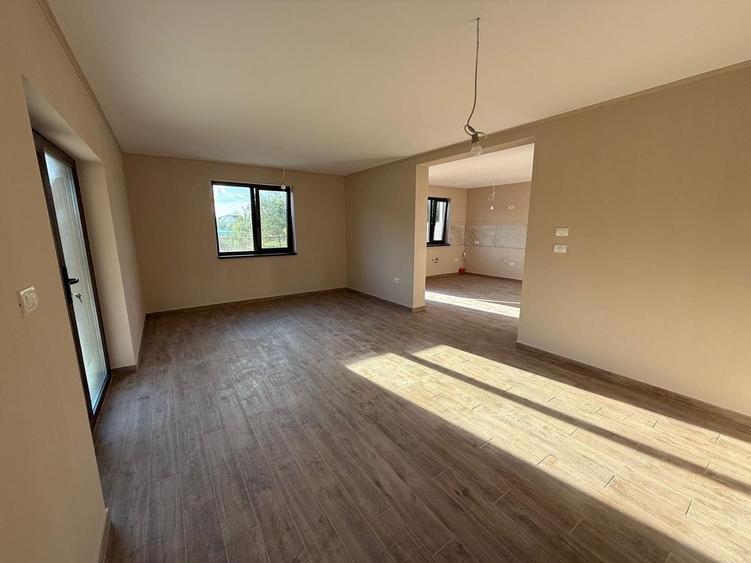 TOATE UTILITATILE , UTVIN , DUPLEX MODERN