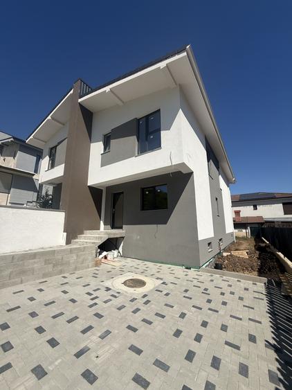 Casa duplex - 170 mp utili - 4 camere - 550 mp teren - zona Tautiului, Floresti!