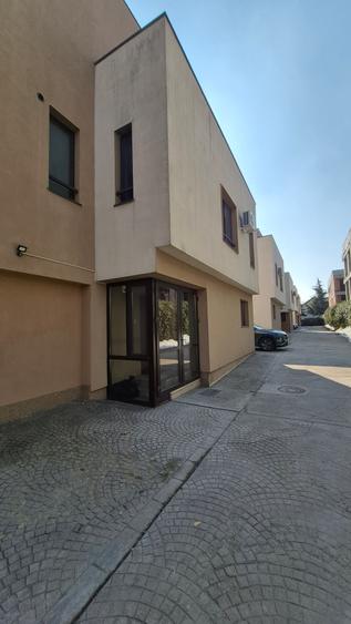 Vila de inchiriat- Bucuresti Nord-Pipera