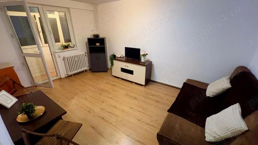 Apartament 2 camere. Bld. Brancoveanu, Zona Huedin. Loc parcare.