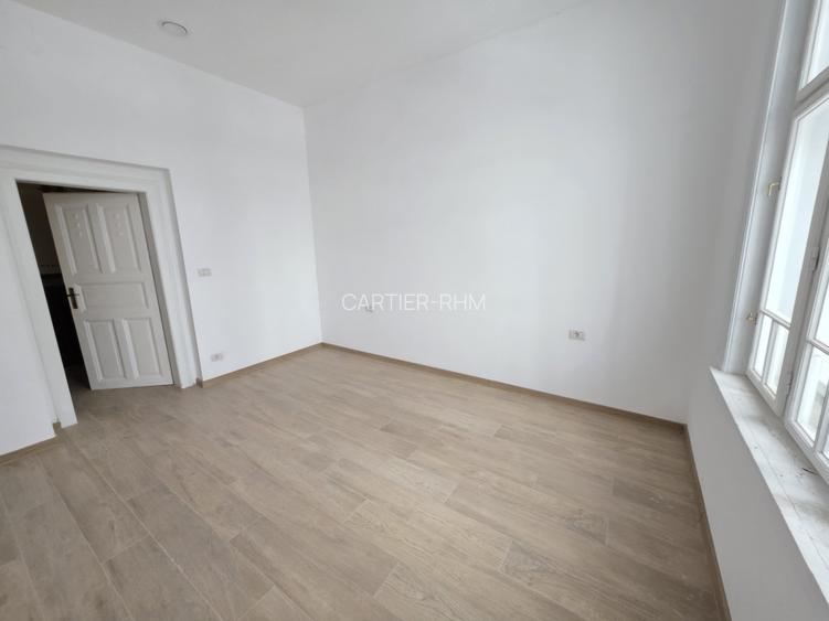 De închiriat – Spațiu de birouri în clădire istorică reabilitată, zona Bălcescu - 12