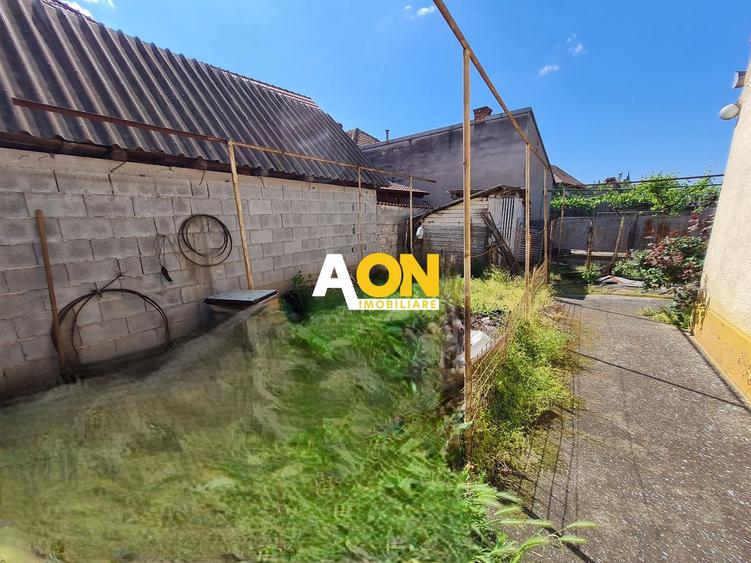 Casa 3 Camere, 90 mp, Teren 250 mp, Zona Centru