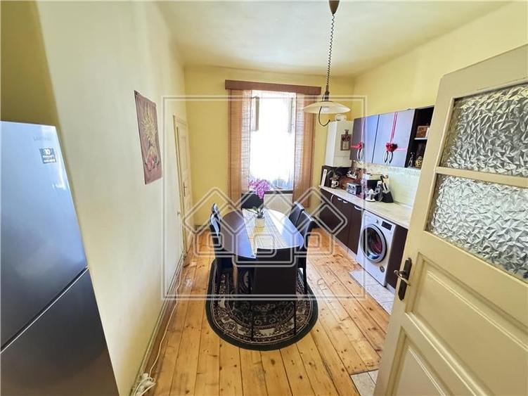 Ap. la vila in Sibiu - curte privata - 114 mp utili - Sub Arini
