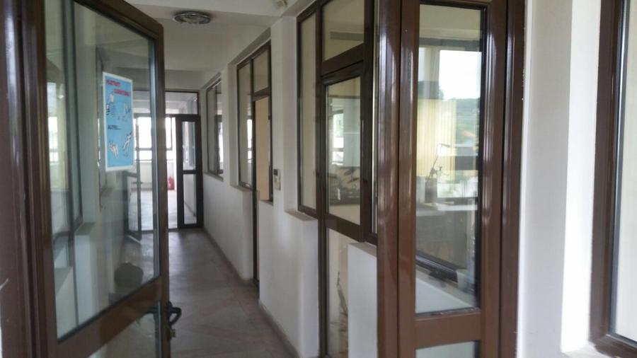 Oferim sediu social si depozite de 12 , 24 , 36 , 72 m.p.