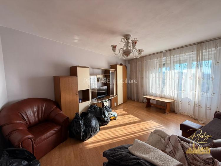 Apartament cu 3 camere de inchiriat in zona Cantemir - Oradea