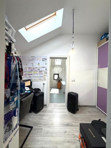 Casa individuala 177 mp, 5 camere, teren 366 mp, zona Parc Colina