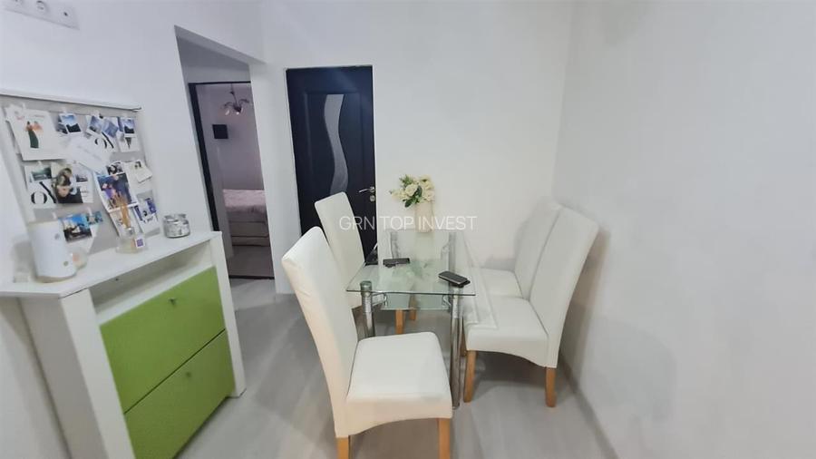 Apartament 3 camere decomandat balcon zona Centrala