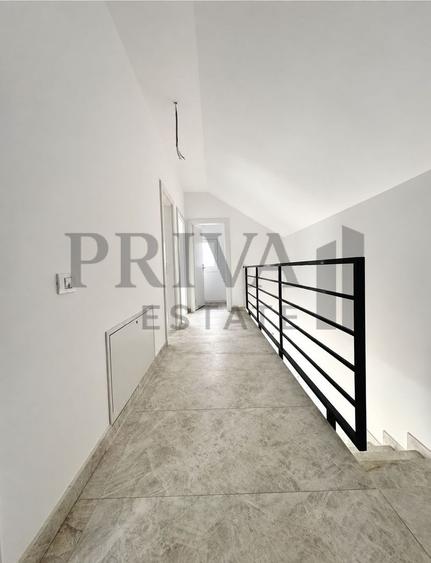 Casa individuală 4 camere, 2 bai, bucătărie închisă, 132 mp, Giarmata
