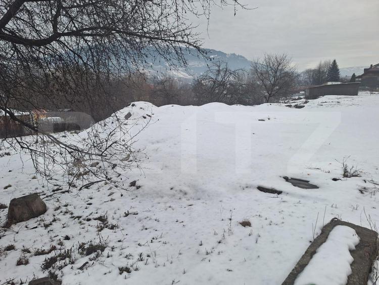Teren intravilan de vânzare, ideal pentru investiție, zonă bună în Vatra Dornei