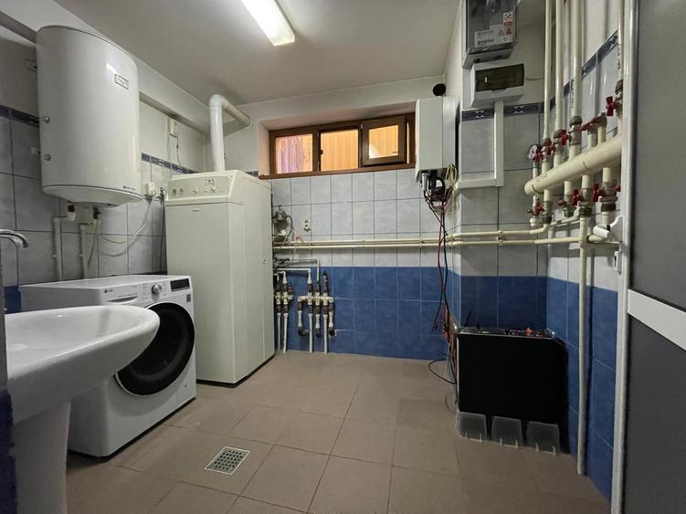 Casa cu etaj zona Piata Mare