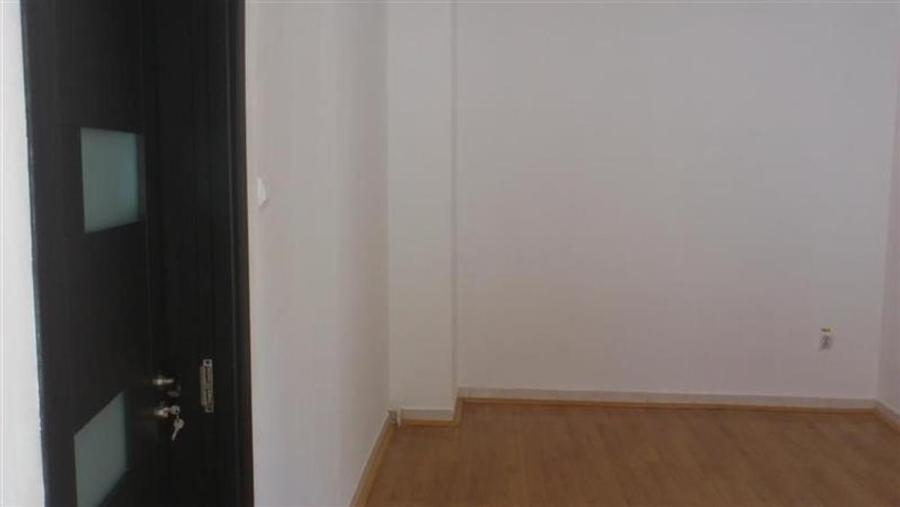 Vatra Luminoasa vila P+M, 5 camere, curte libera 150 mp