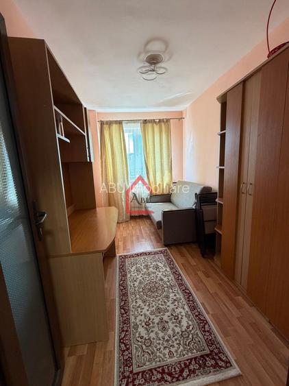 Apartament cu 3 camere, Decomandat, Mircea cel Batran , CT, AC - 7