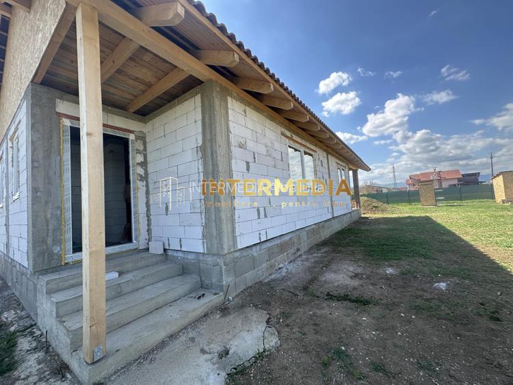 Casa in Rosu Teren 570 mp sau 1134 mp Terasa mare imprejmuit Barabant Alba - 3