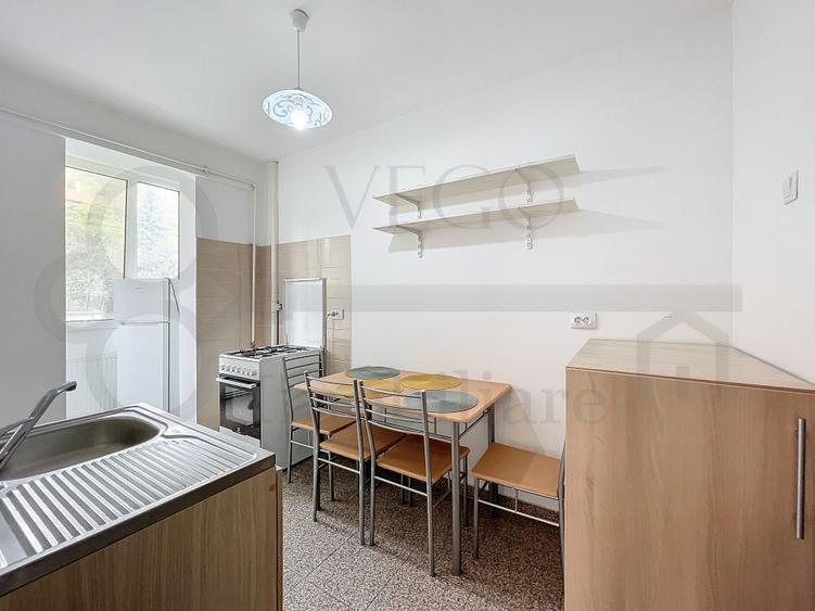 Apartament cu 2 camere decomandat, etaj intermediar, zona Grigorescu