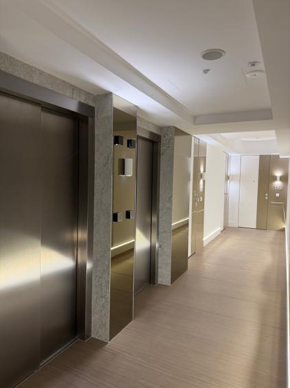 Apartament mobilat complet în Cortina126,parcare valabilă