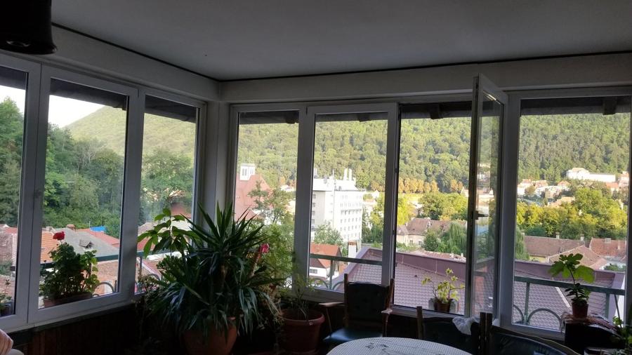 Apartament in vila, ultracentral cu priveliste