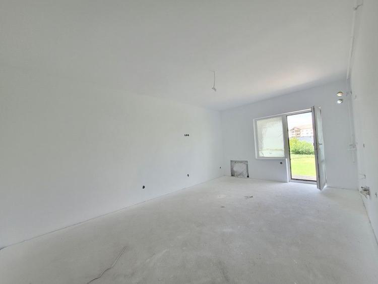 Apartament cu 2 camere, decomandat, Str. Doamna Stanca
