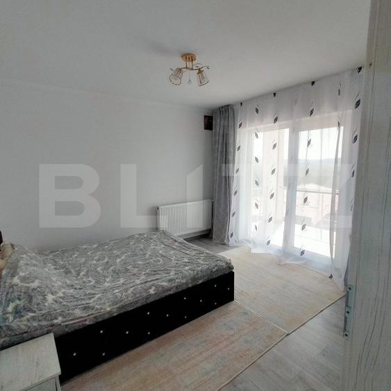 Casa 4 camere, 200 mp, 1050 mp teren, zona Ciurbesti