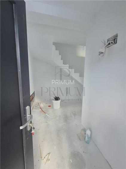 Duplex superb cu 4 dormitoare - teren 330 mp - locatie foarte buna - cartier exc - 25