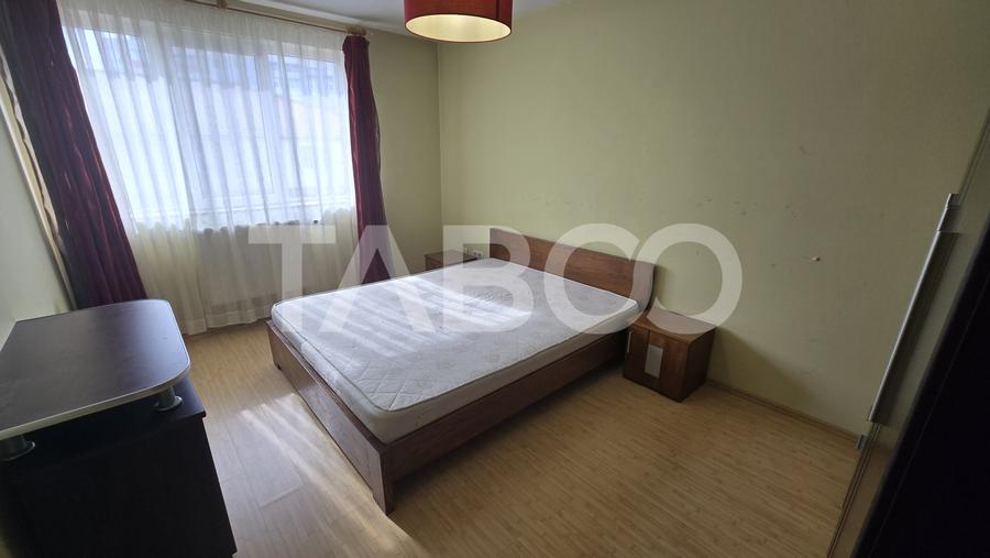 Apartament de inchiriat 70mp 3 camere balcon in zona Rahovei Sibiu