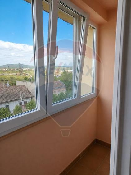 Apartament cu 2 camere de vânzare în zona Central