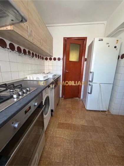 4 Camere de inchiriat | Unirii | Metrou | Mobilat & Utilat |