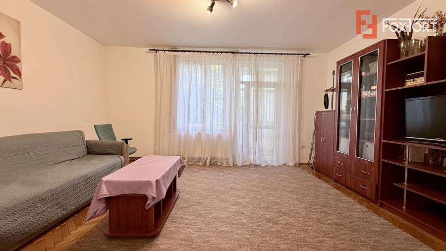 Apartament cu 2 camere, decomandat, de inchiriat, in Timisoara.