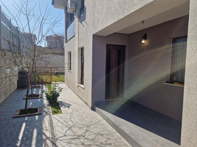 Casa tip duplex 102 mp, finisat, Dezmir partea de jos